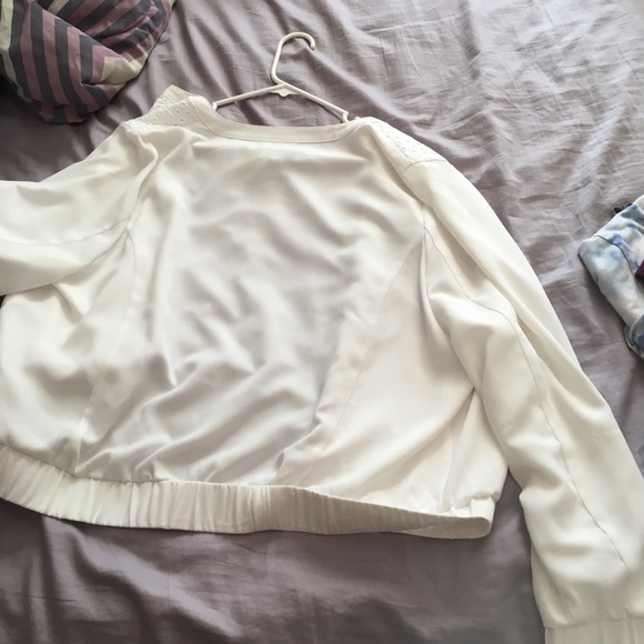 Women’s jacket - Picture 2 of 2